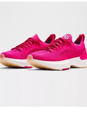 Lululemon Women's Chargefeel 3 Workout Shoe Geranium Pink NWT Size 7.5
